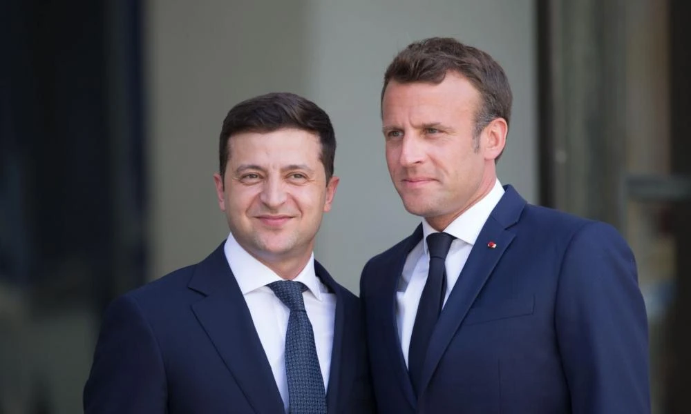 Το Παρίσι διαβεβαιώνει την Ουκρανία ότι θα γίνει κράτος-μέλος της ΕΕ
